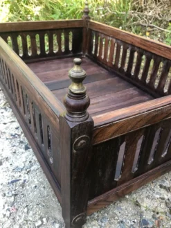 Ancien berceau en palissandre