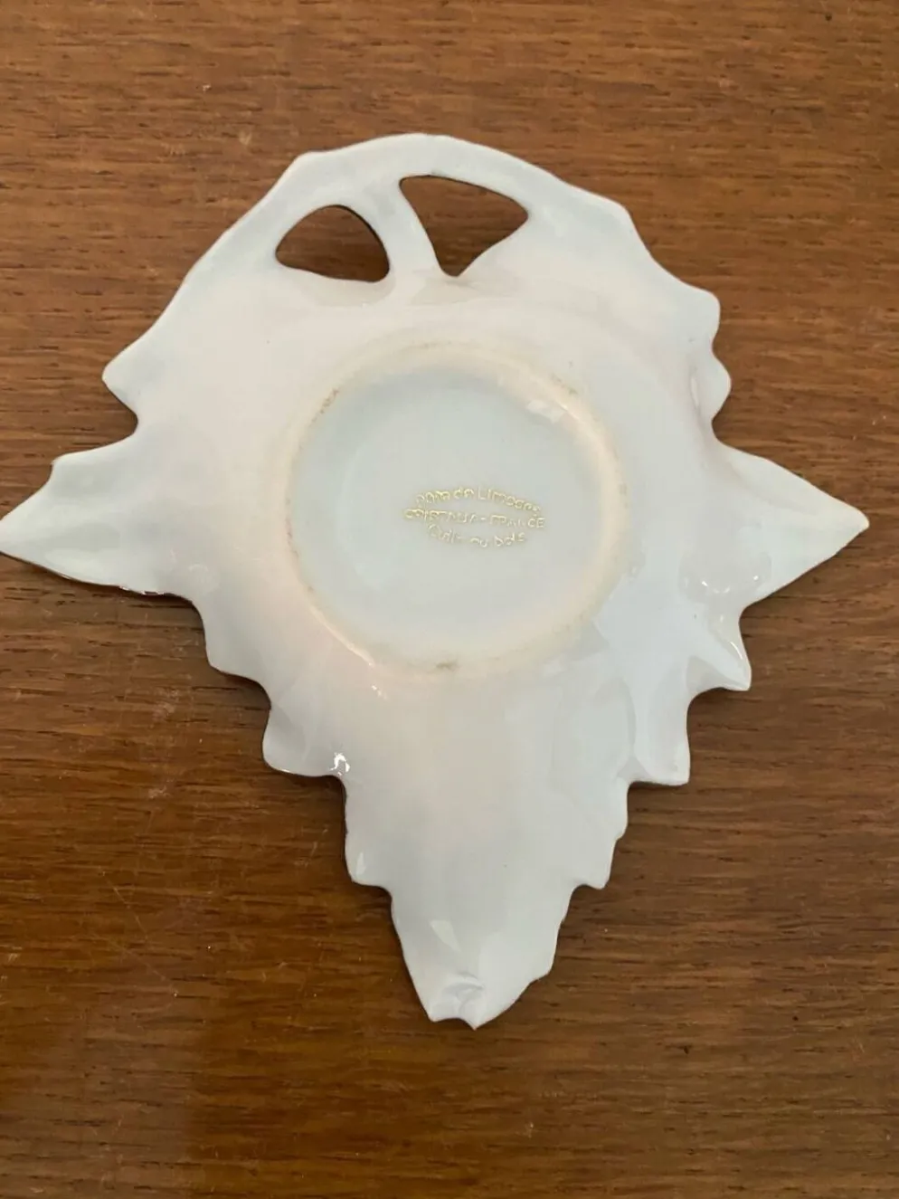 Ancien beurrier porcelaine Limoges forme feuille blanc & chromé vintage