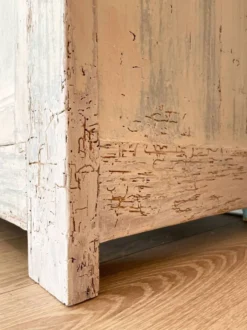 Ancien buffet de campagne en bois massif