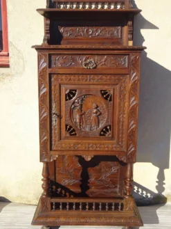 Ancien buffet, vaisselier breton