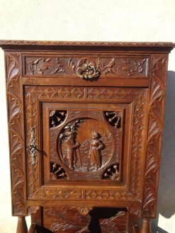 Ancien buffet, vaisselier breton
