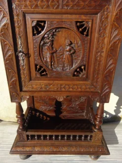 Ancien buffet, vaisselier breton
