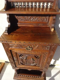 Ancien buffet, vaisselier breton