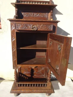 Ancien buffet, vaisselier breton