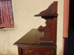 Ancien buffet, vaisselier breton