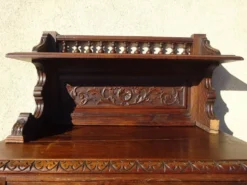 Ancien buffet, vaisselier breton