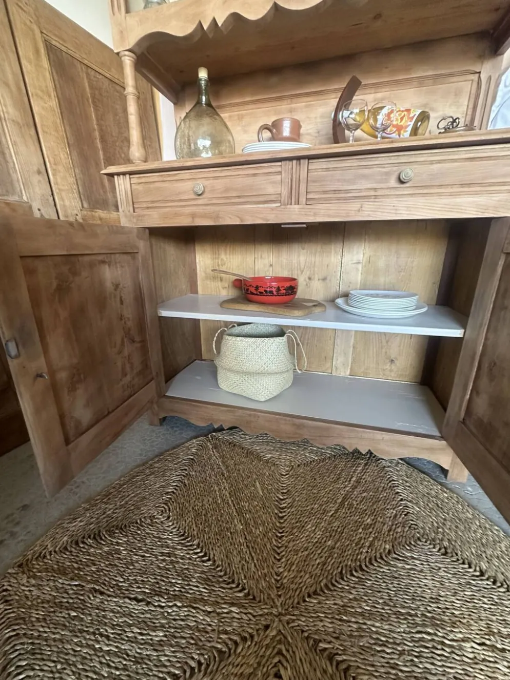 Ancien buffet, vaisselier double corps