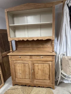 Ancien buffet, vaisselier double corps