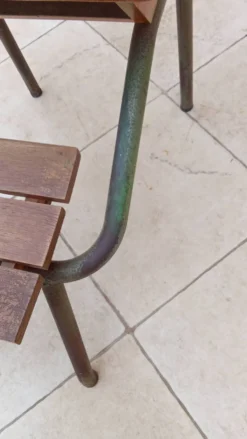 Ancien bureau d'école vintage