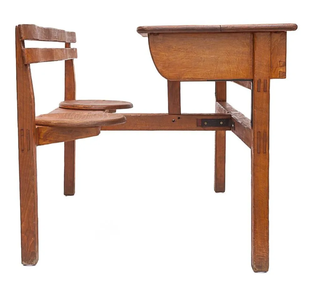 Ancien bureau d'écolier