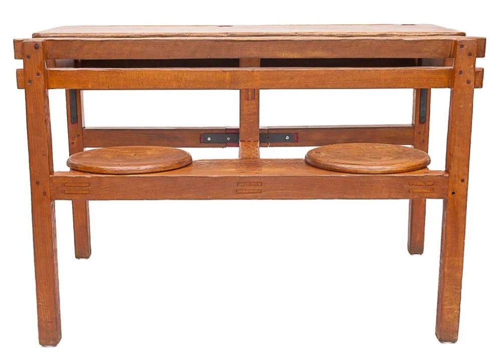 Ancien bureau d'écolier