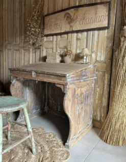 Ancien bureau scriban