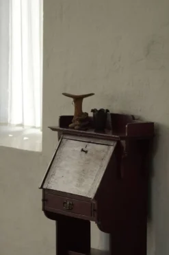 Ancien bureau secrétaire peint à façade tombante, Skønvirke danois, début du 20e siècle