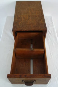 Ancien classeur en bois d'administration début XXème