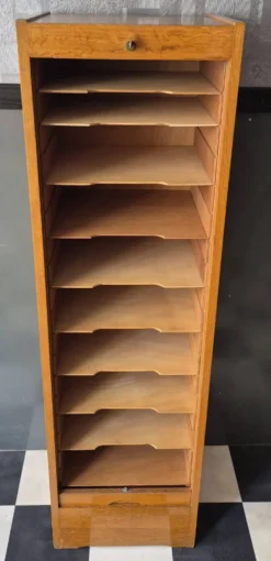 Ancien classeur à rideaux en bois massif