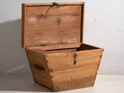 Ancien coffre de rangement en marron naturel (c.1920) #76