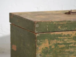 Ancien coffre en bois massif (c.1920) #77