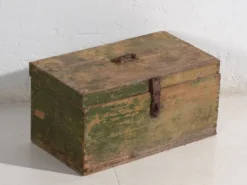 Ancien coffre en bois massif (c.1920) #77