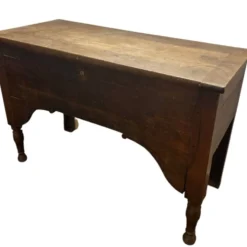 Ancien coffre en bois – meuble de rangement vintage
