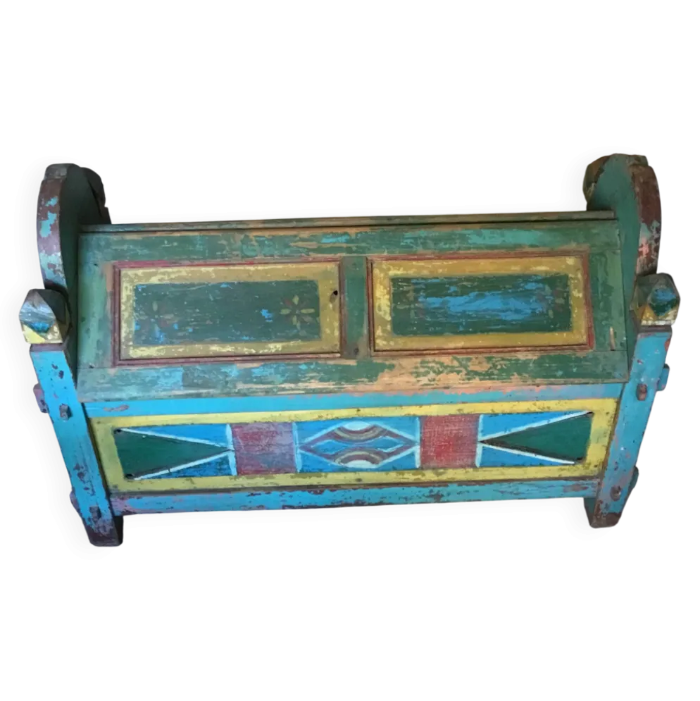 Ancien coffre indien en bois