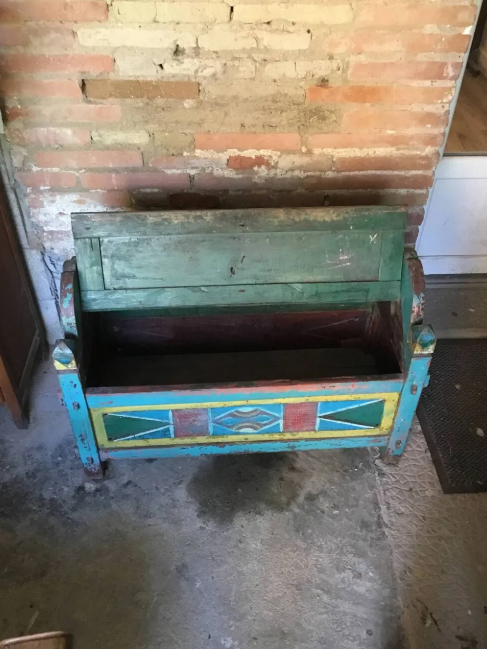 Ancien coffre indien en bois