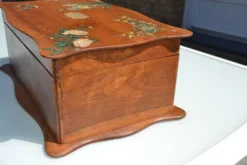 Ancien coffret peint/boîte à ouvrages/bijoux monogrammé CL