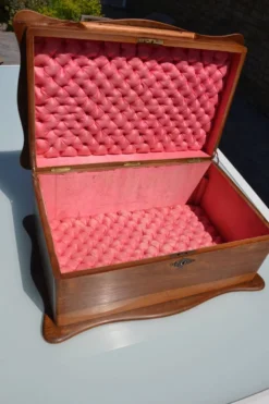 Ancien coffret peint/boîte à ouvrages/bijoux monogrammé CL