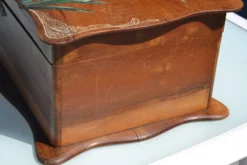 Ancien coffret peint/boîte à ouvrages/bijoux monogrammé CL