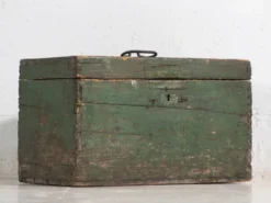 Ancien coffre vert (c.1920) #74