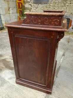 Ancien comptoir d'accueil année 20