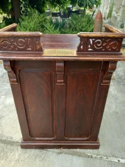 Ancien comptoir d'accueil année 20