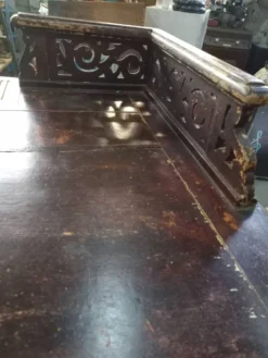 Ancien comptoir d'accueil année 20