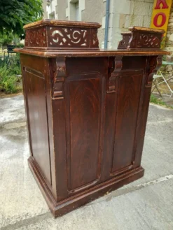 Ancien comptoir d'accueil année 20