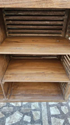Ancien comptoir de boutiquier en teck birman