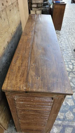 Ancien comptoir de boutiquier en teck birman