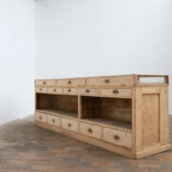 Ancien comptoir de commerce vitré en sapin - début XXème