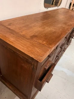 Ancien comptoir de mercerie en chêne