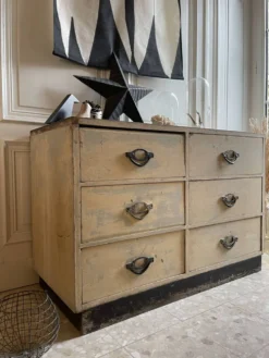 Ancien comptoir des Galeries Lafayette