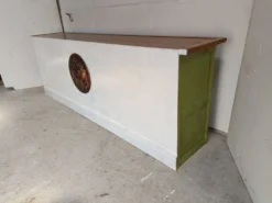 Ancien comptoir en bois