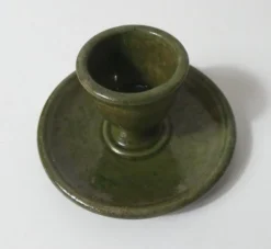 ancien coquetier en terre cuite vernissée