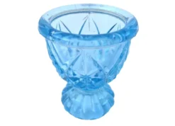 Ancien coquetier piédouche godronné verre bleu transparent