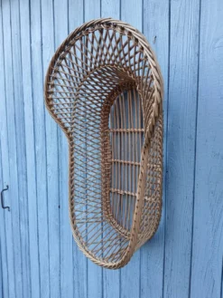 Ancien couffin en osier