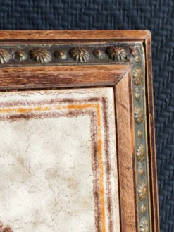Ancien Dessous de Plat en Céramique Italienne et Cadre Bois