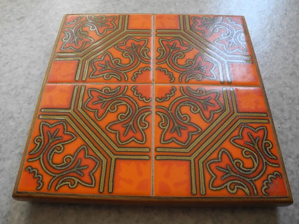ancien dessous plat faïence orangetable vintage trivet