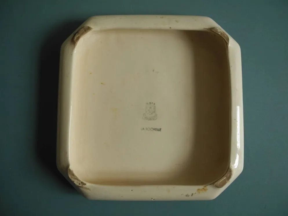 ancien dessous plat faïence Pornic La Rochelle table vintage trivet
