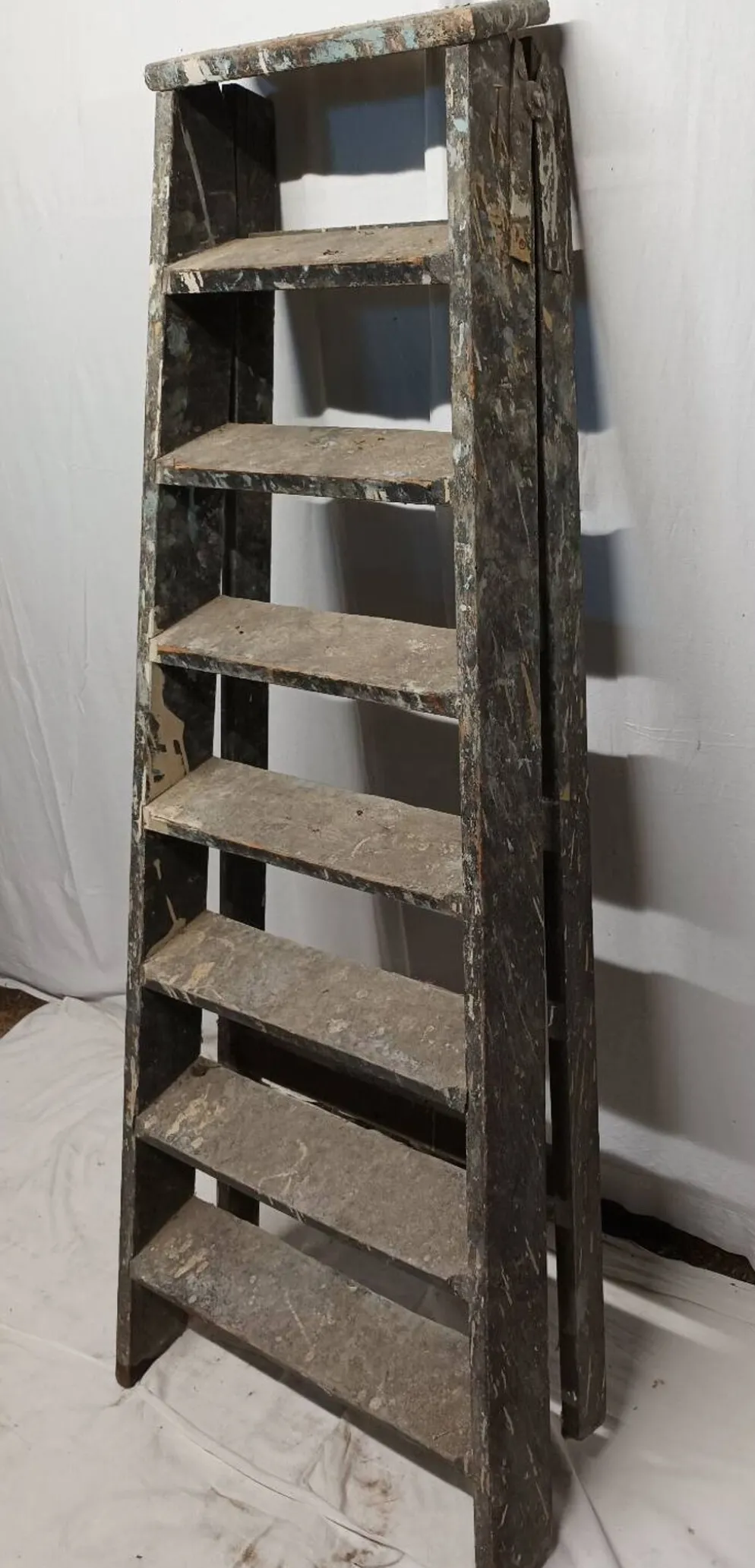 Ancien escabeau de peintre en bois