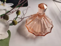 Ancien flacon de parfum vintage art déco en magnifique verre rose