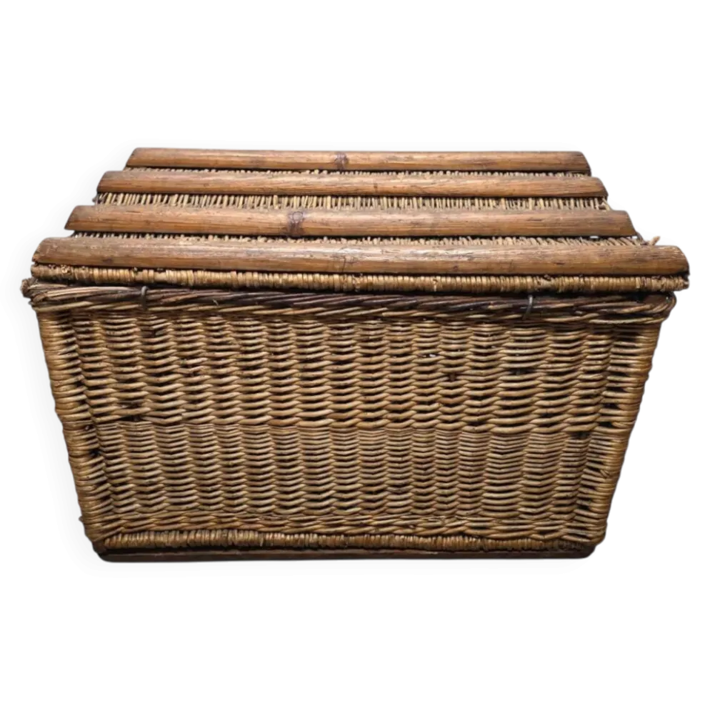 Ancien grand panier en osier français, première moitié du XXe siècle
