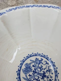 Ancien grand saladier Gien modèle Rouen arabesques bleu 30x14cm