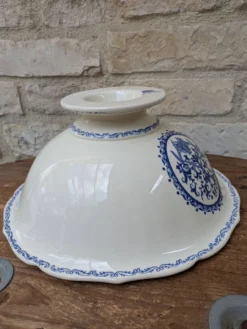 Ancien grand saladier Gien modèle Rouen arabesques bleu 30x14cm